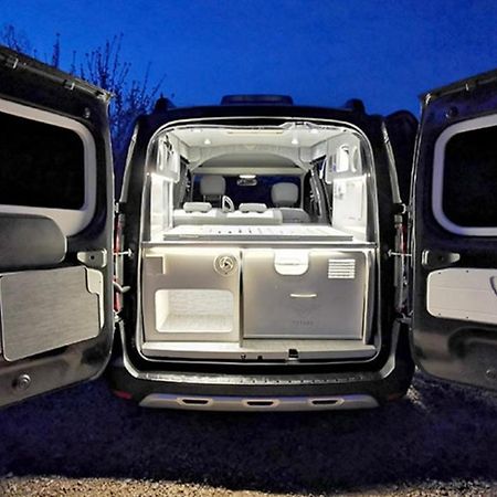Smart Camper Hotel ฮาฟนาร์ฟโยร์ดัวร์ ภายนอก รูปภาพ